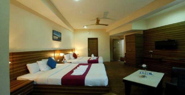 Vijay Palace Hostel Dharamshala Exterior photo